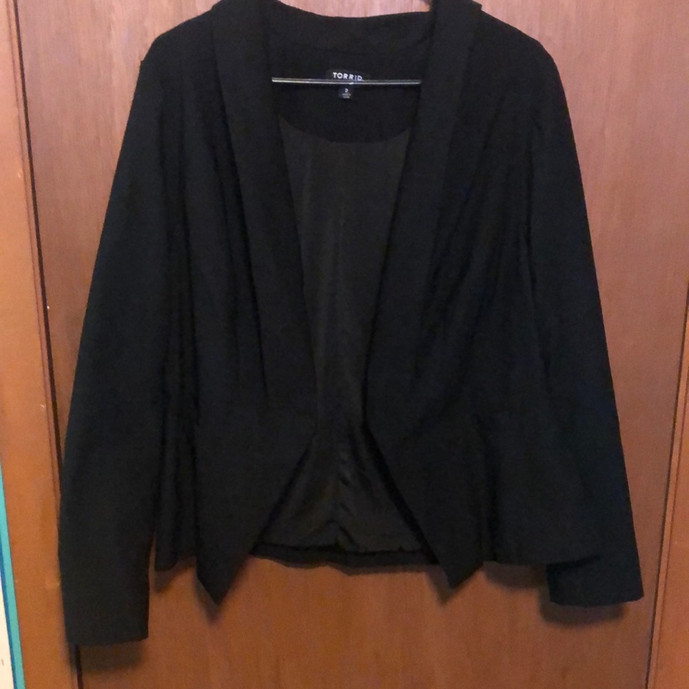 Torrid size 2 black blazer
